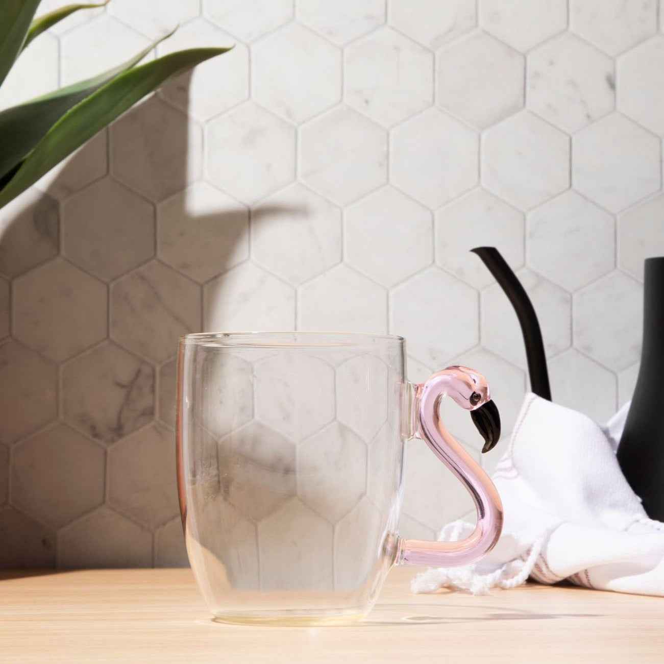 flamingo glass, flamingo glasses, flamingo glassware, flamingo glass cup, clear glass cups, cute glass cups, aesthetic glass cups, aesthetic glass mugs, blown glass cups