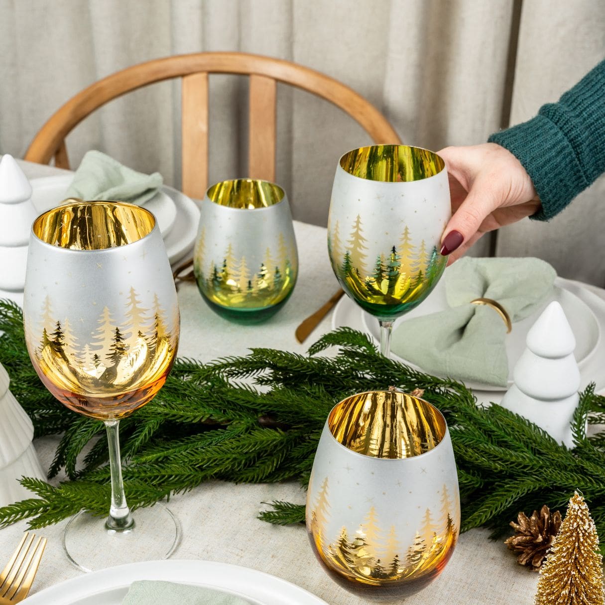 Elevate Your Wine Game with Our Premium Home Bar Glassware and Gift Ideas
