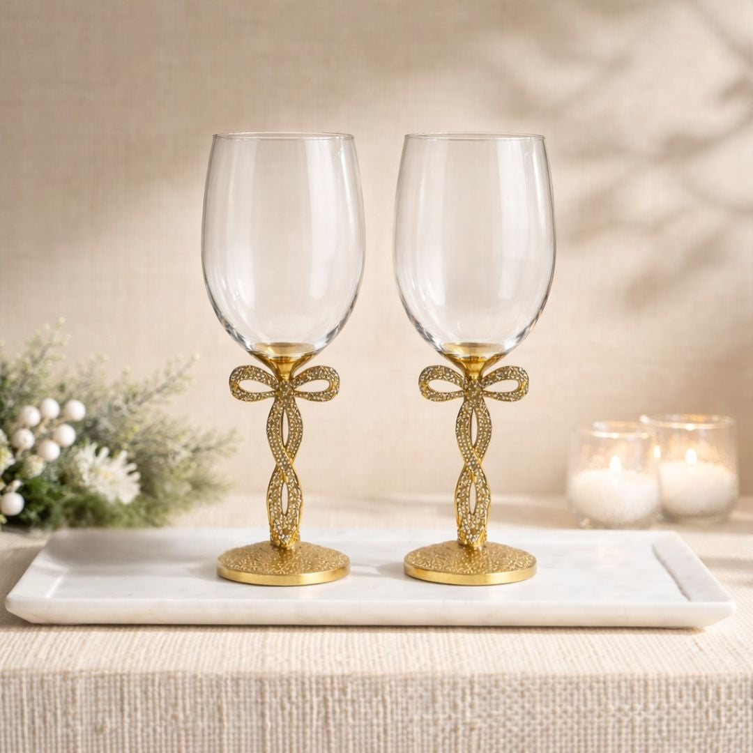 3D Jeweled Bowtie Wine Glasses