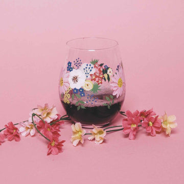 glass cups with flowers, flower painted wine glasses, flower wine glass painting, painted flower wine glasses, painted wine glasses flowers